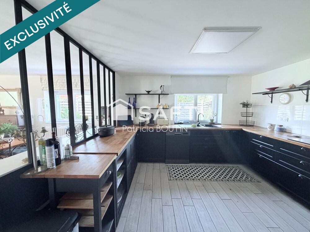 Vente Maison PAVILLON 3 CHAMBRES + APPARTEMENT ET DOUBLE GARAGE ET DEPENDANCES A LEZAY ! Lezay