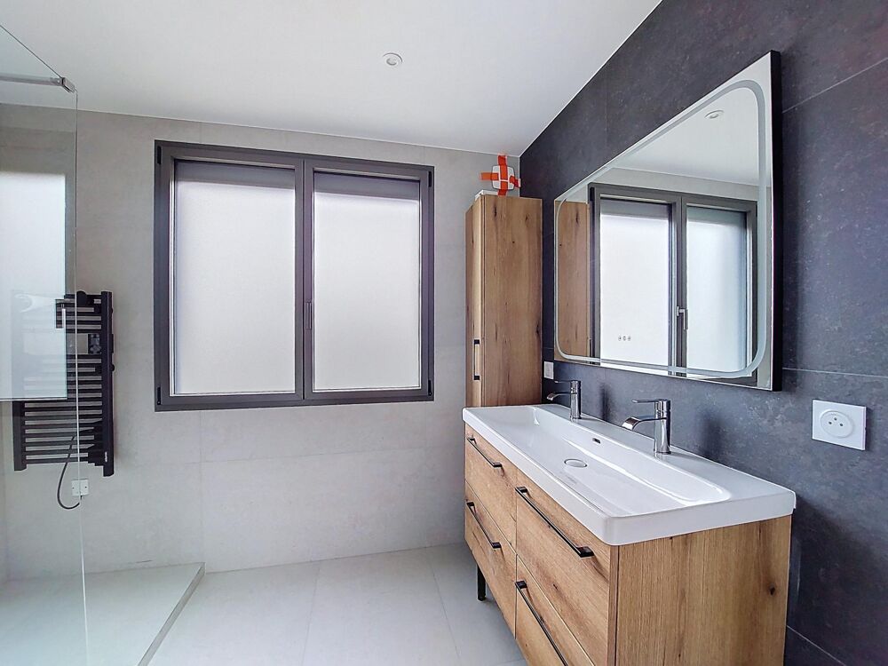 � vendre  Maison Montagnole (73000)