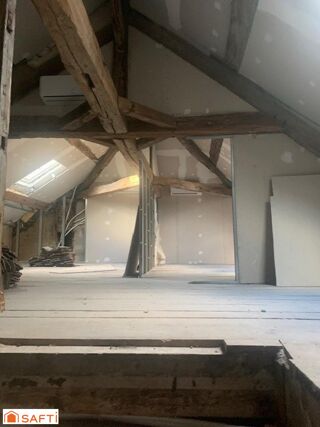  Maison  vendre 15 + pices 270 m