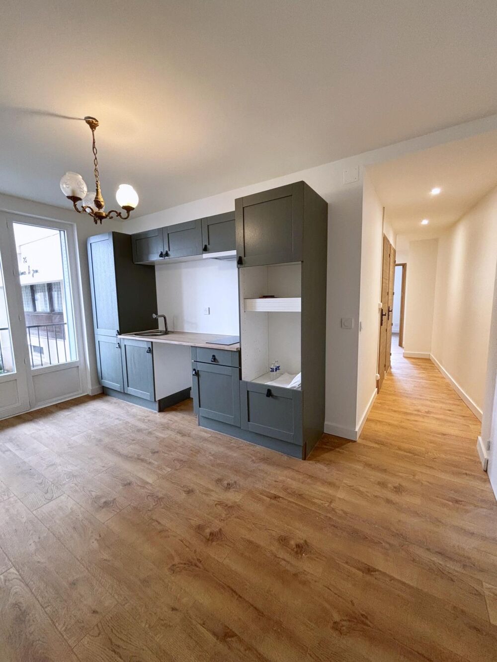 Vente Appartement T3 rénové avec balcon et garage - Tarbes centre Tarbes