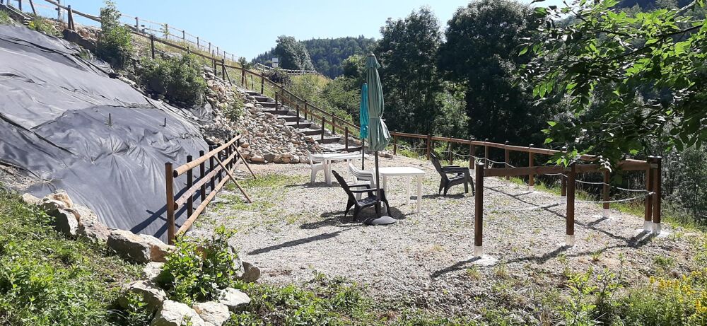 Propriété : Maison habitation et Gîtes à exploiter proche de Lamoura.