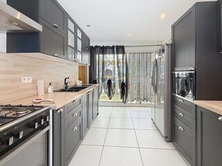  Maison à vendre 6 pièces 195 m²