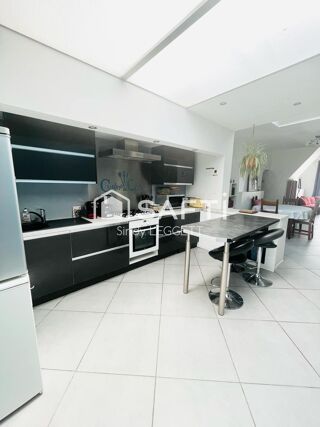  Maison � vendre 7 pi�ces 201 m�