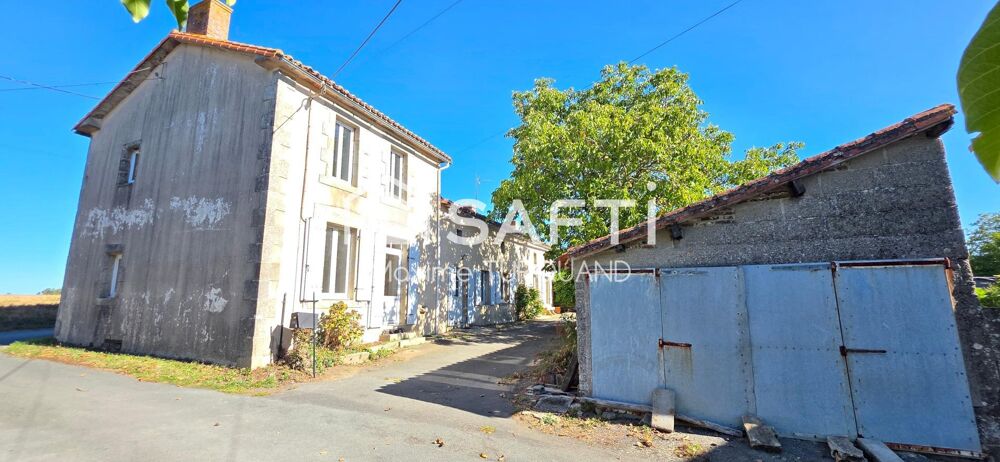 Vente Maison Longère 158m², 3 chambres, 1090m² de terrain avec dépendances. Courlay