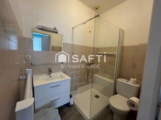  Immeuble � vendre 361 m�