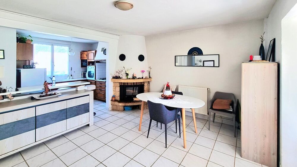 Vente Maison Plain-pied 3 chambres avec jardin, commerces à pied. Meschers-sur-gironde