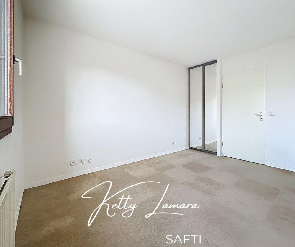 Vente Appartement 4 PIECES LUMINEUX - GARE A PIED Montigny-le-bretonneux