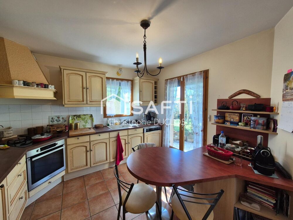 Vente Maison Maison avec jardin, piscine, terrasse et garage. Laragne-monteglin