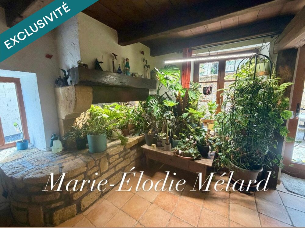 Fermette de caractère de 236 m² avec annexes, garage et grand jardin arboré