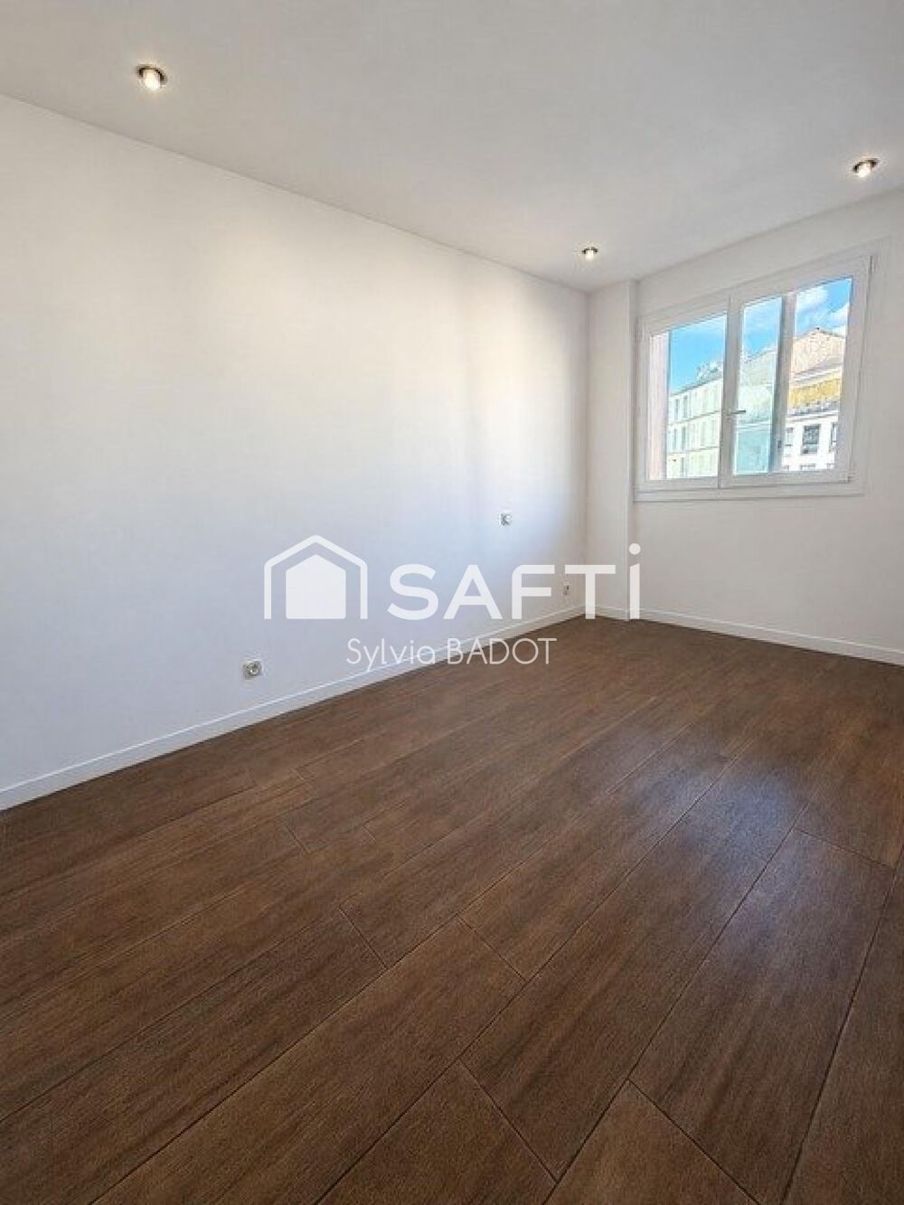 Vente Appartement TOULON OUEST APPARTEMENT T3 ENTIEREMENT REFAIT + CAVE Toulon