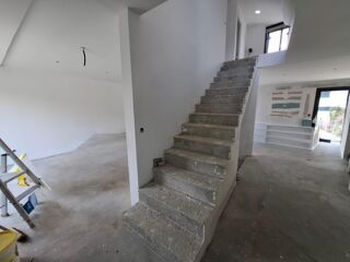  Maison � vendre 7 pi�ces 180 m�