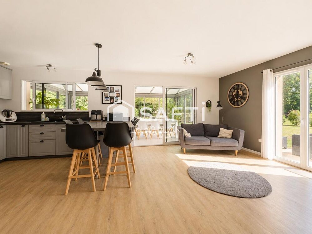Vente Maison L'espace de la campagne, à quelques minutes seulement de la gare et du tram. Pessac