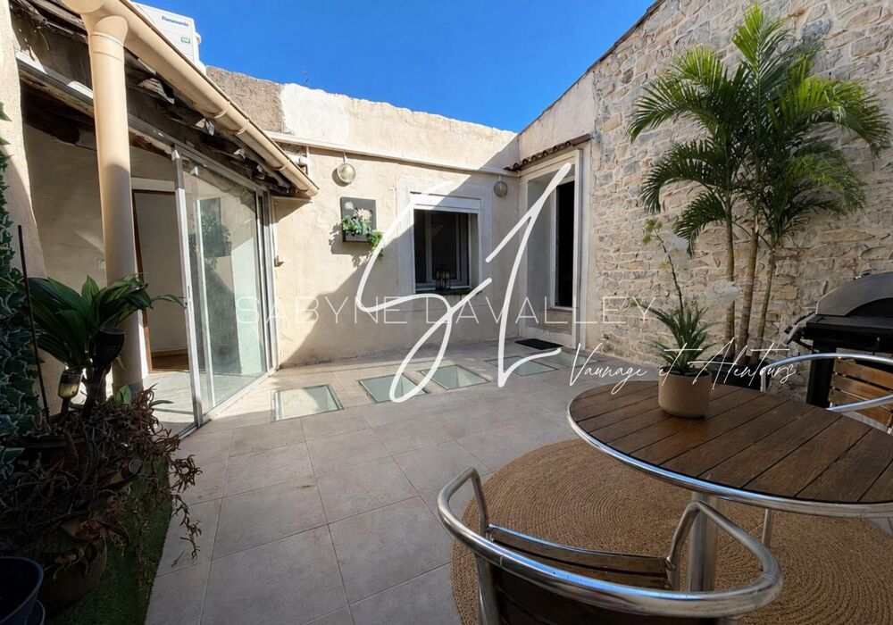 La MAISON CHARLINE Une demeure de caractère au coeur de Clarensac