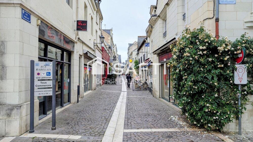  Belle boutique sur un emplacement n°1 bis 