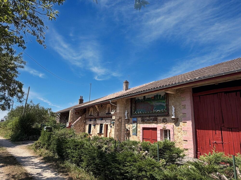 Vente Maison Ferme Bressane atypique avec dépendances attenantes Romenay