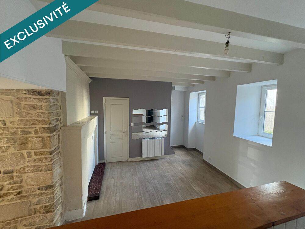 Maison avec extérieur et garage