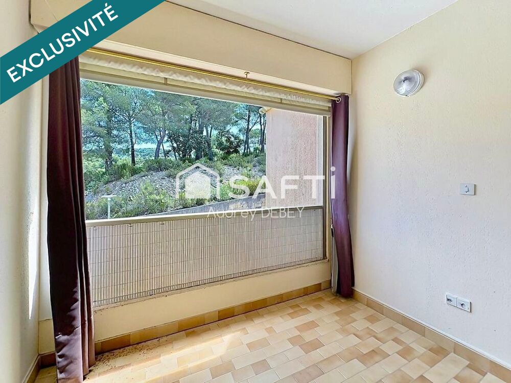 Vente Appartement Au calme en position dominante appartement avec piscine à pied des plages, courts de tennis, aires de jeux pour enfants, terrain Sanary-sur-mer