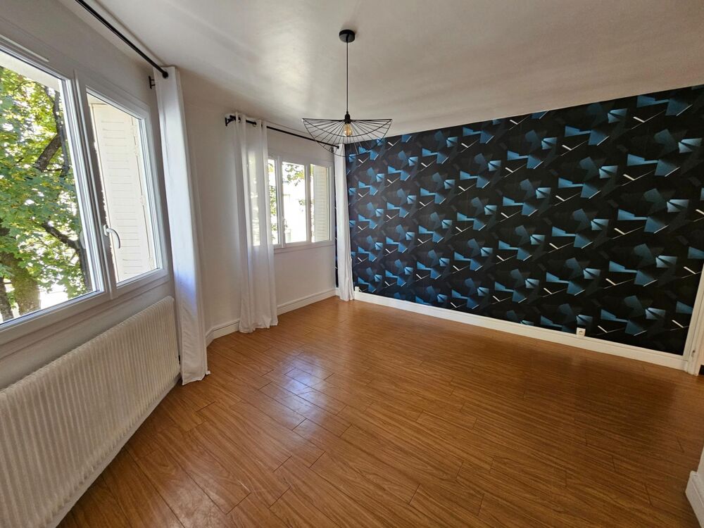 Vente Appartement Appartement F4 69 m² situé à 200 m du plan d' eau avec garage Vichy
