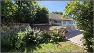  Maison  vendre 9 pices 243 m