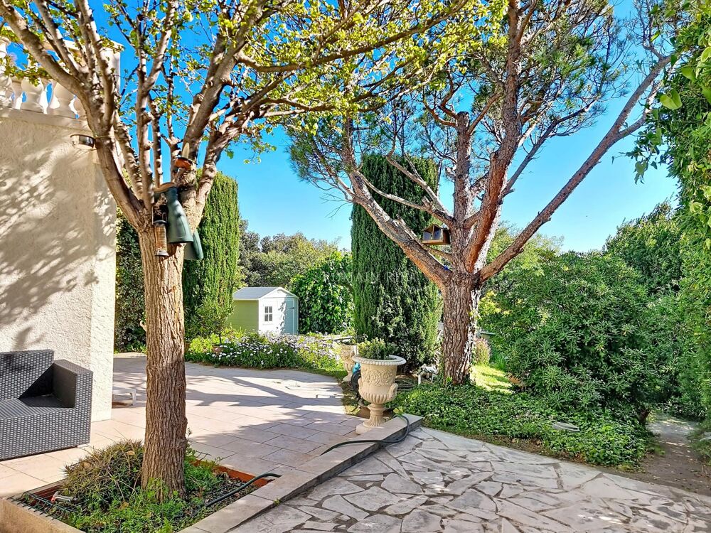 Splendide vue mer pour cette maison à Antheor
