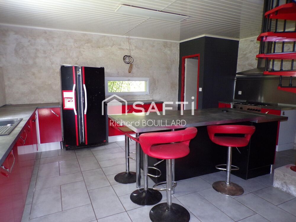 Vente Maison Longère à rénover, dépendances, grand terrain Donges