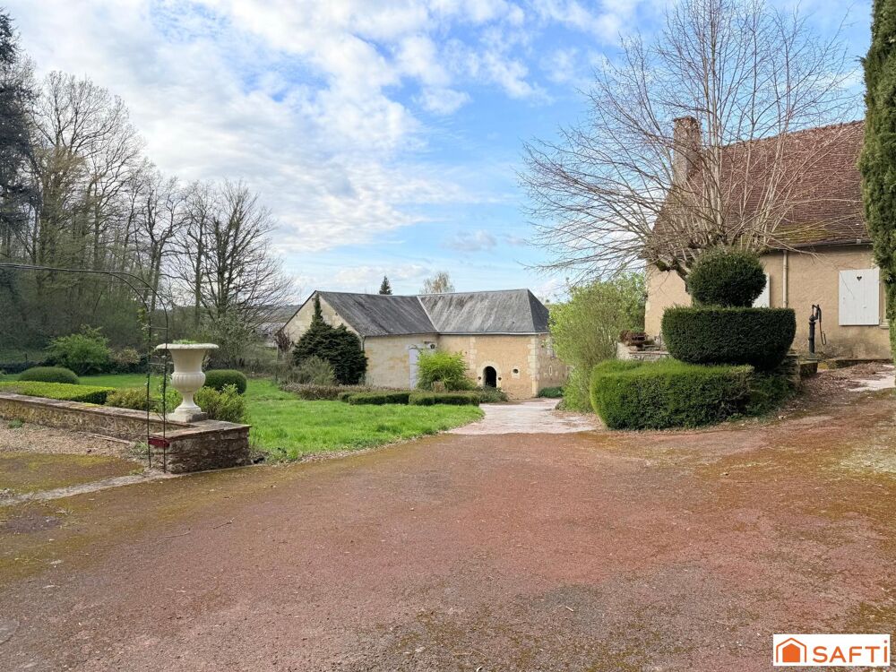 à vendre  Propriété/château La Chartre-sur-le-Loir (72340)