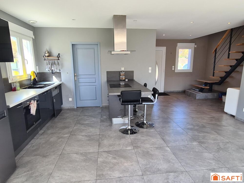 Vente Maison Visite virtuelle disponible, Maison RT 2012 de 3 chambres et grand terrain à Epinal 88 Epinal