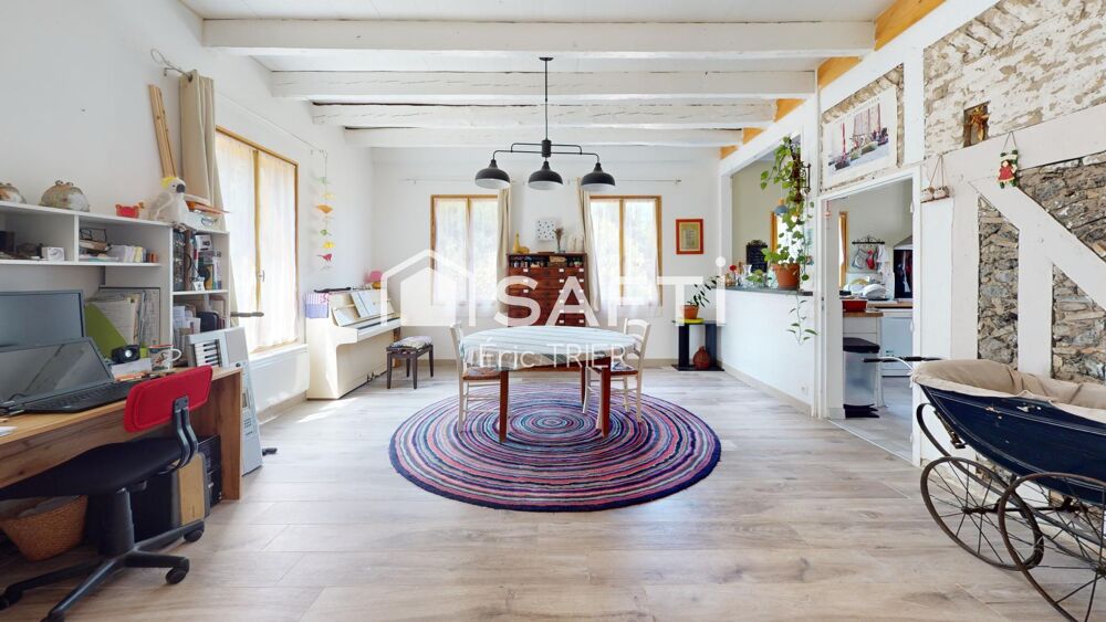 Maison Traditionnelle de 107m2 avec terrain arboré et cloturé de 3560m2