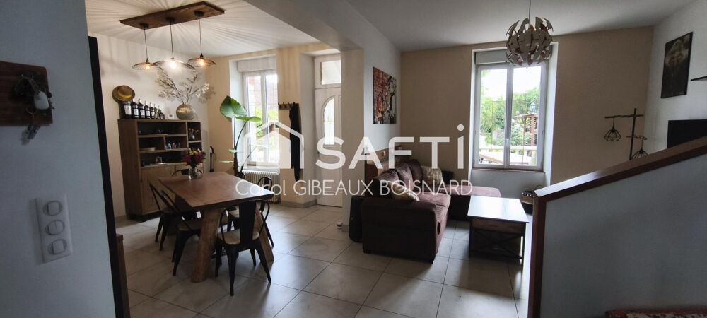 Maison bourgeoise en pierre de 9 pièces avec garage et terrain