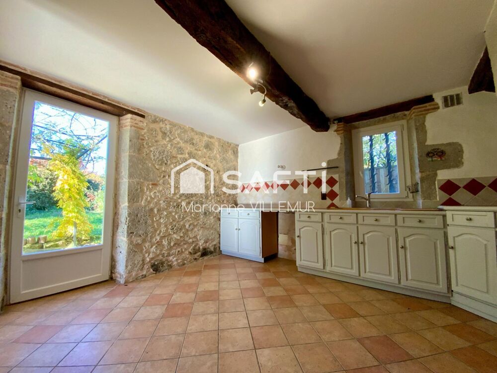 Proche de Nérac, maison en Pierre de 160 m² habitables sur un terrain de 437 m²