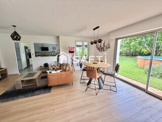  Maison à vendre 8 pièces 179 m²