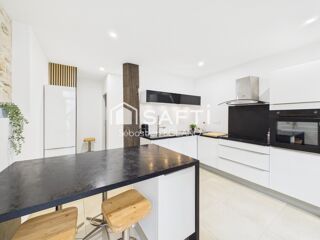 Vente Maison Superbe maison de village entièrement rénovée avec cour et appartement indépendant à Sigean (Aude) Sigean