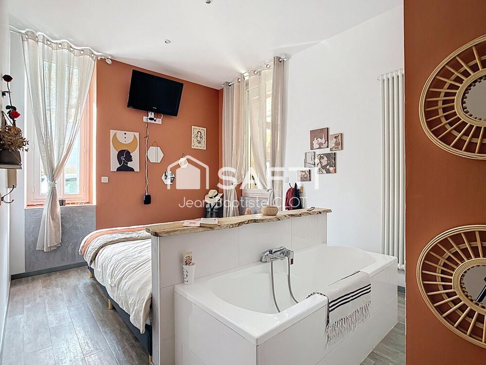 Maison 7 pièces 270 m²