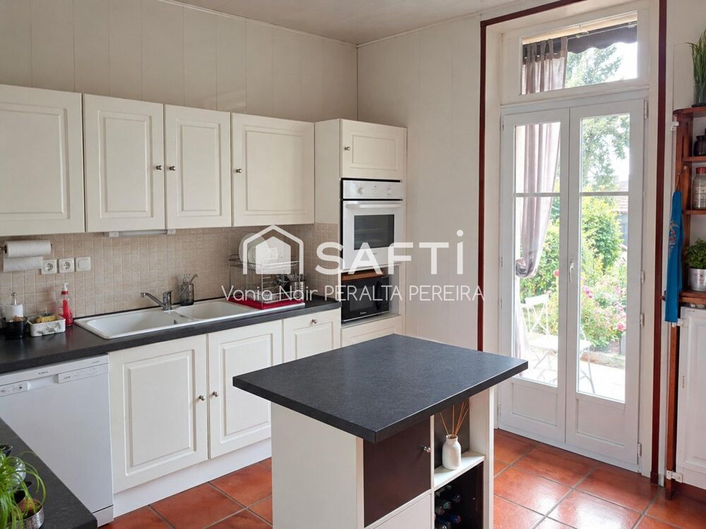 Vente Maison Maison 5 pièces 130m² avec piscine Cires-les-mello