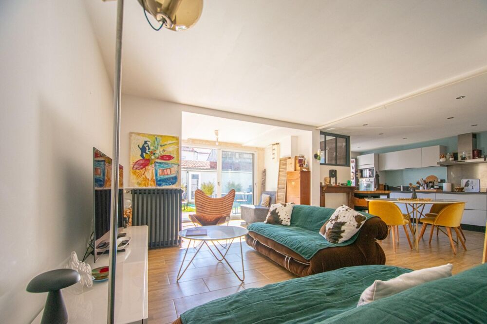 Vente Maison Échoppe, 4 chambres, jardin, dépendance et stationnement voiture Bordeaux