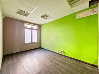  Immeuble à vendre 200 m² Serignan
