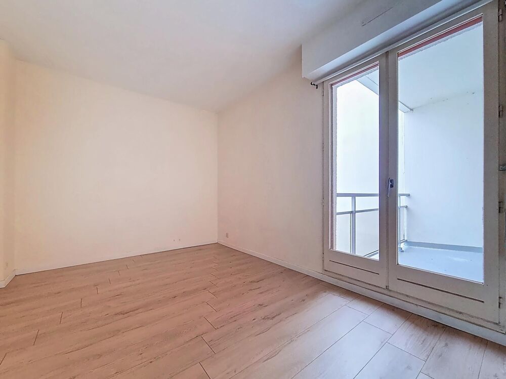 T4 lumineux et traversant, 2 à 3 chambres