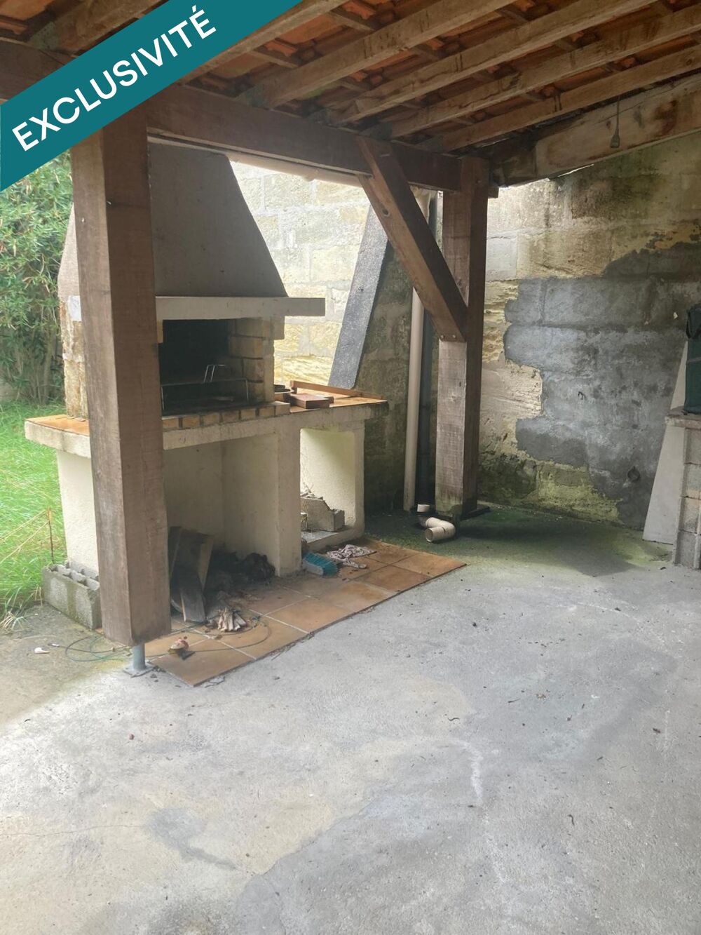 maison de ville non mitoyenne avec étages 4 chambres et jardinet