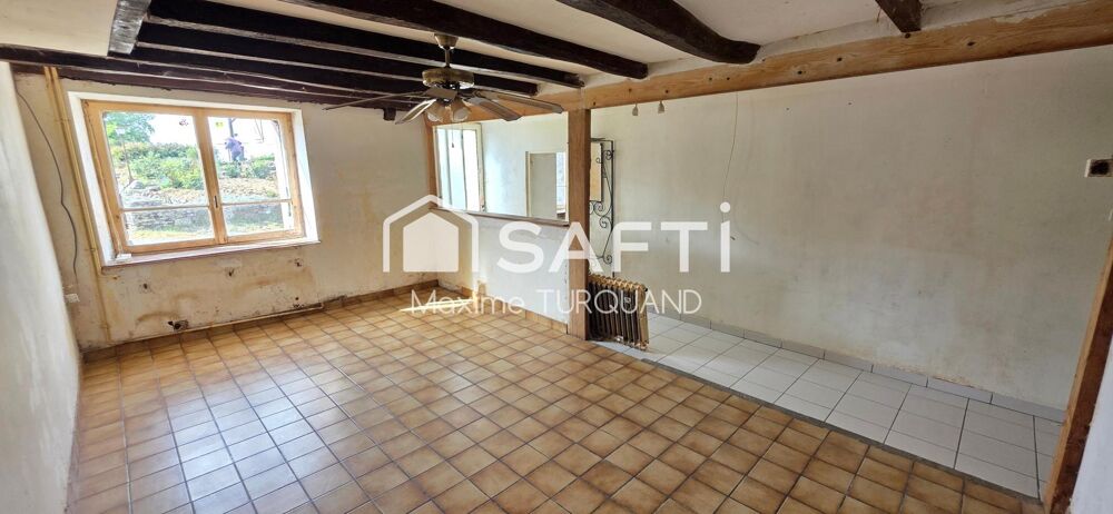 Vente Maison Longère 84 m², 2 chambres à rénover + garage et terrain. Reaumur