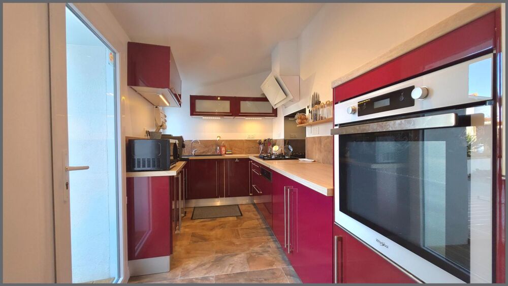Vente Maison Maison 4 chambres + bureau et T2 rénovés au cœur de Saint-Georges Saint-georges-de-pointindoux