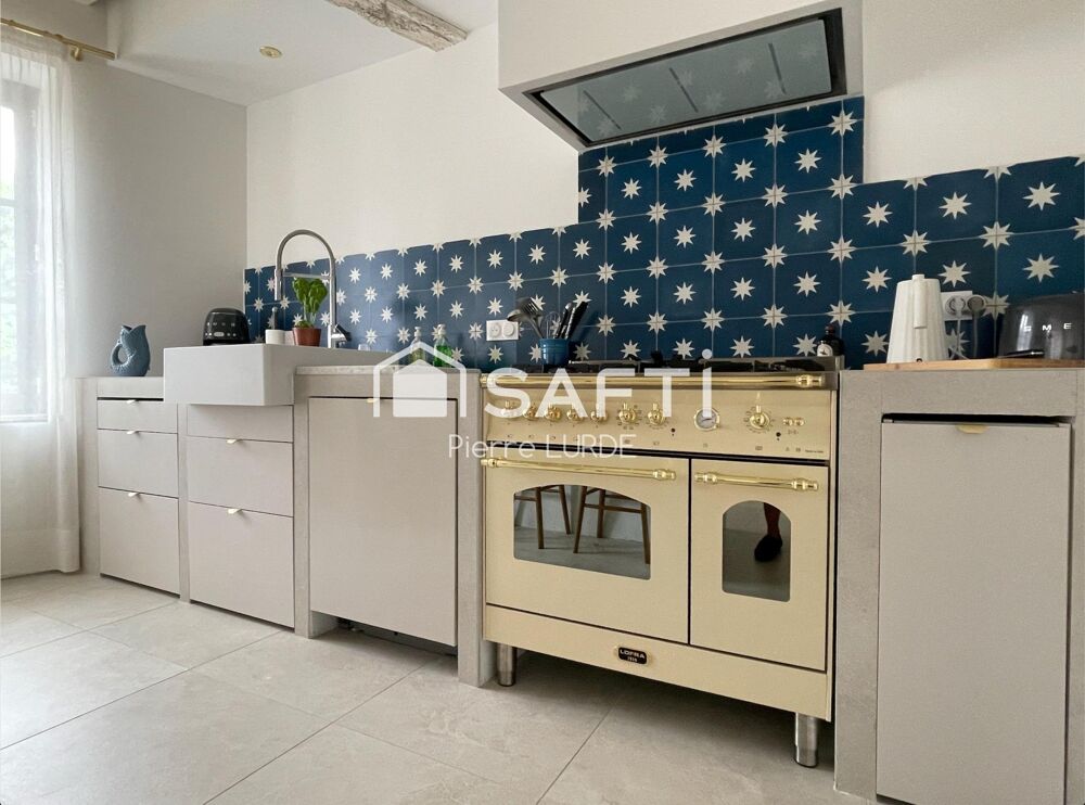 Vente Maison Maison de ville rénovée d'environ 160 m2 avec jardin Castelsarrasin