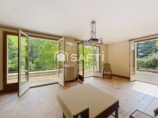  Maison  vendre 8 pices 220 m