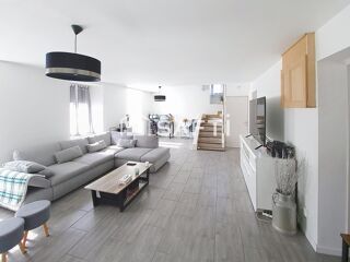  Maison  vendre 7 pices 180 m