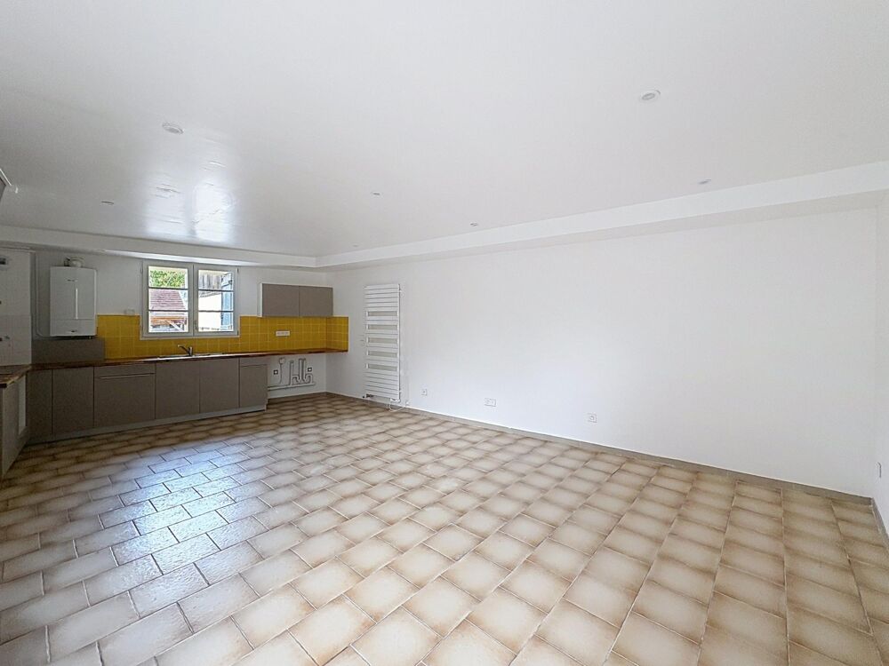 Magnifique Triplex rénové à la campagne