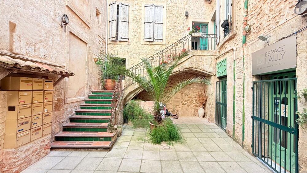 Vente Appartement Appartement de caractère avec terrasse – Centre historique de Béziers – Vendu meublé Beziers