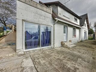  Maison � vendre 9 pi�ces 240 m�