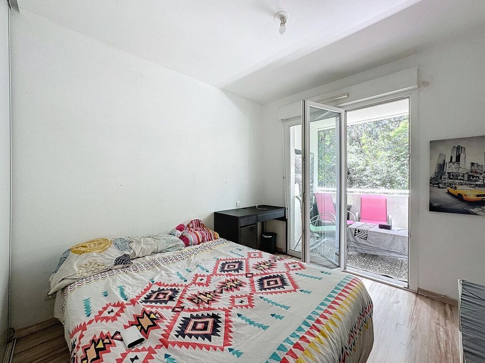 Appartement T2 avec balcon et deux places de parking