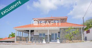  Maison  vendre 8 pices 230 m