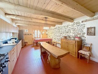  Maison à vendre 15 + pièces 527 m²