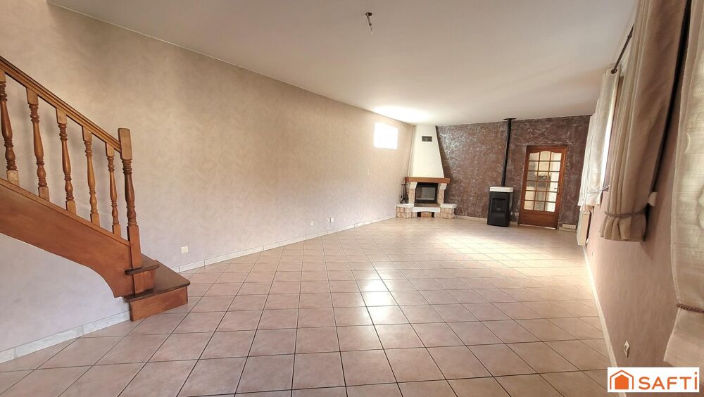 Vente Maison MAISON T6 de 143m² en CENTRE VILLE avec commodités de plain-pied, grande terrasse et accès véhicule Saint-quentin